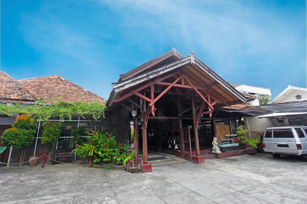Oyo 91516 Wisata Hotel Mataram Dış mekan fotoğraf